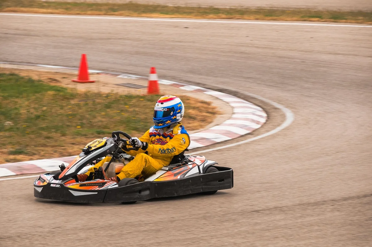 Les circuits de karting : des pistes de jeu aux véritables écuries