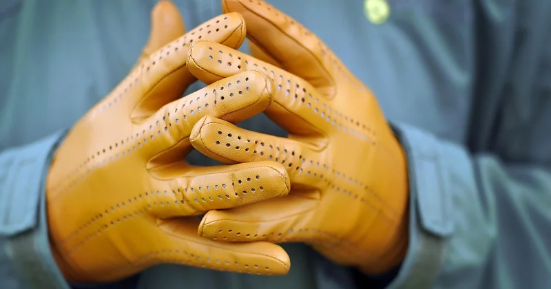 Cuir, silicone ou textile : le match des matières